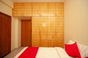 Deepalakshmi Apartment By OYO Rooms