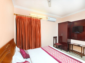 Dreams Manor by OYO Rooms