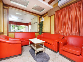 Dreams Manor by OYO Rooms