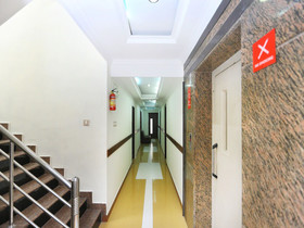 Dreams Manor by OYO Rooms