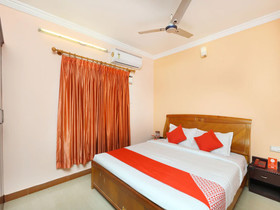 Dreams Manor by OYO Rooms