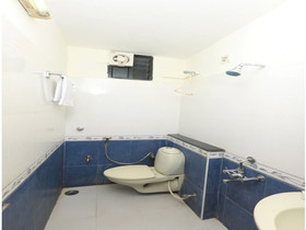 Dreams Manor by OYO Rooms