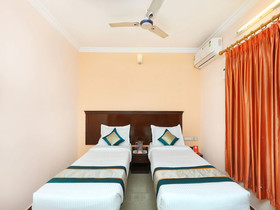 Dreams Manor by OYO Rooms