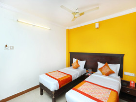 Dreams Manor by OYO Rooms
