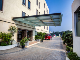 Edition O 30024 The Banyan Poonamallee