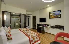 E Mall Hotel