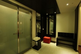 E Mall Hotel