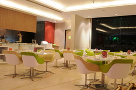 E Mall Hotel