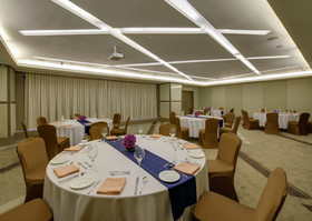 E Mall Hotel