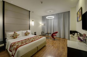 E Mall Hotel