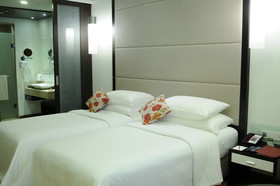 E Mall Hotel