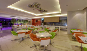 E Mall Hotel