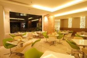 E Mall Hotel