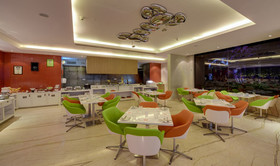 E Mall Hotel
