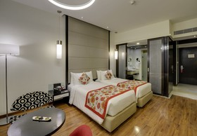 E Mall Hotel