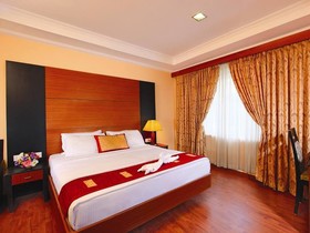 Emarald Hotel Chennai