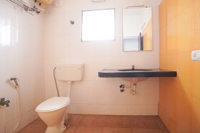 FabExpress Nimalan Residency