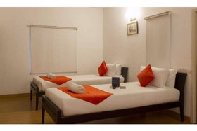 FabHotel Iberis Sholinganallur