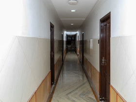 Golden Manor