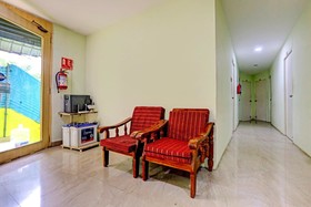 Golden Stays by OYO Rooms