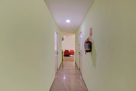 Golden Stays by OYO Rooms