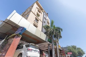 Golden Tower by OYO Rooms