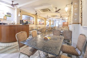 Golden Tower by OYO Rooms