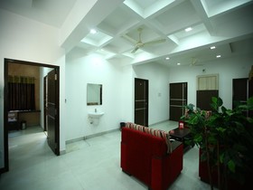 Green Tree Service Apartments by OYO Rooms