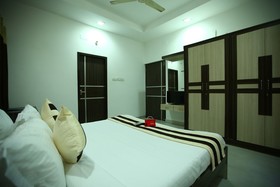 Green Tree Service Apartments by OYO Rooms