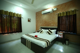 Green Tree Service Apartments by OYO Rooms