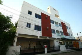 Green Tree Service Apartments by OYO Rooms