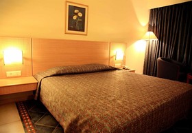 Harrisons Hotel