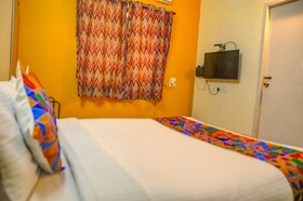 Hibiscus Stays by Fabhotel