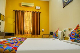 Hibiscus Stays by Fabhotel