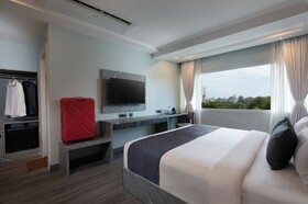 Hotel 44 Oasis