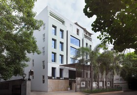Hotel 44 Oasis