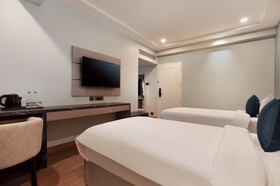 Hotel 44 Oasis