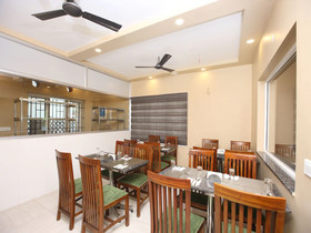 Hotel Ashvattha By OYO Rooms