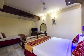 Hotel Bhimaas