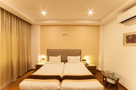 Hotel Brownstar