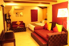 Townhouse OAK Hotel Chennai La Palace