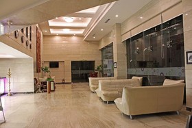 Townhouse OAK Hotel Chennai La Palace