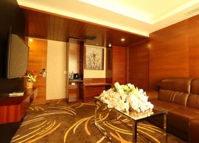 Townhouse OAK Hotel Chennai La Palace