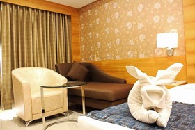 Townhouse OAK Hotel Chennai La Palace