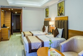 Townhouse OAK Hotel Chennai La Palace