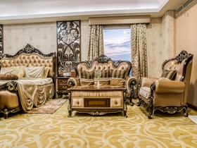 Townhouse OAK Hotel Chennai La Palace