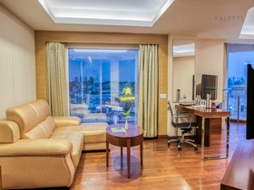 Townhouse OAK Hotel Chennai La Palace