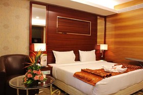 Townhouse OAK Hotel Chennai La Palace