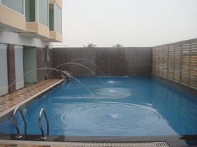 Townhouse OAK Hotel Chennai La Palace