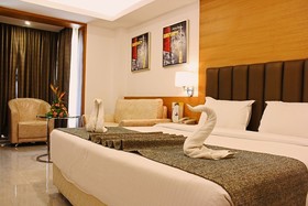 Townhouse OAK Hotel Chennai La Palace